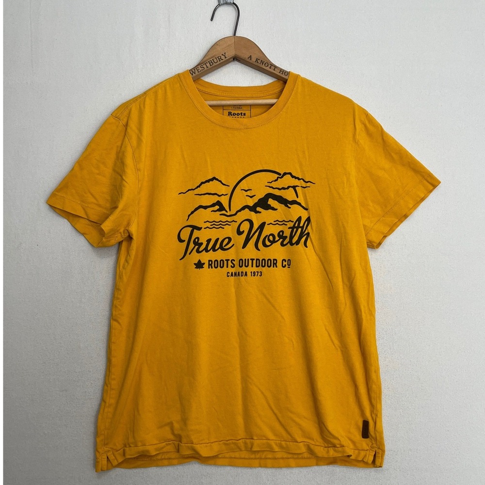 Roots Canada True North Outdoor Co Graphic T-Shirt Mens Medium Yellow Cotton